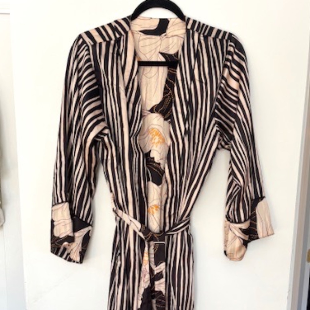 Lulus, Silky Long Bathrobe, Reversible. Size S